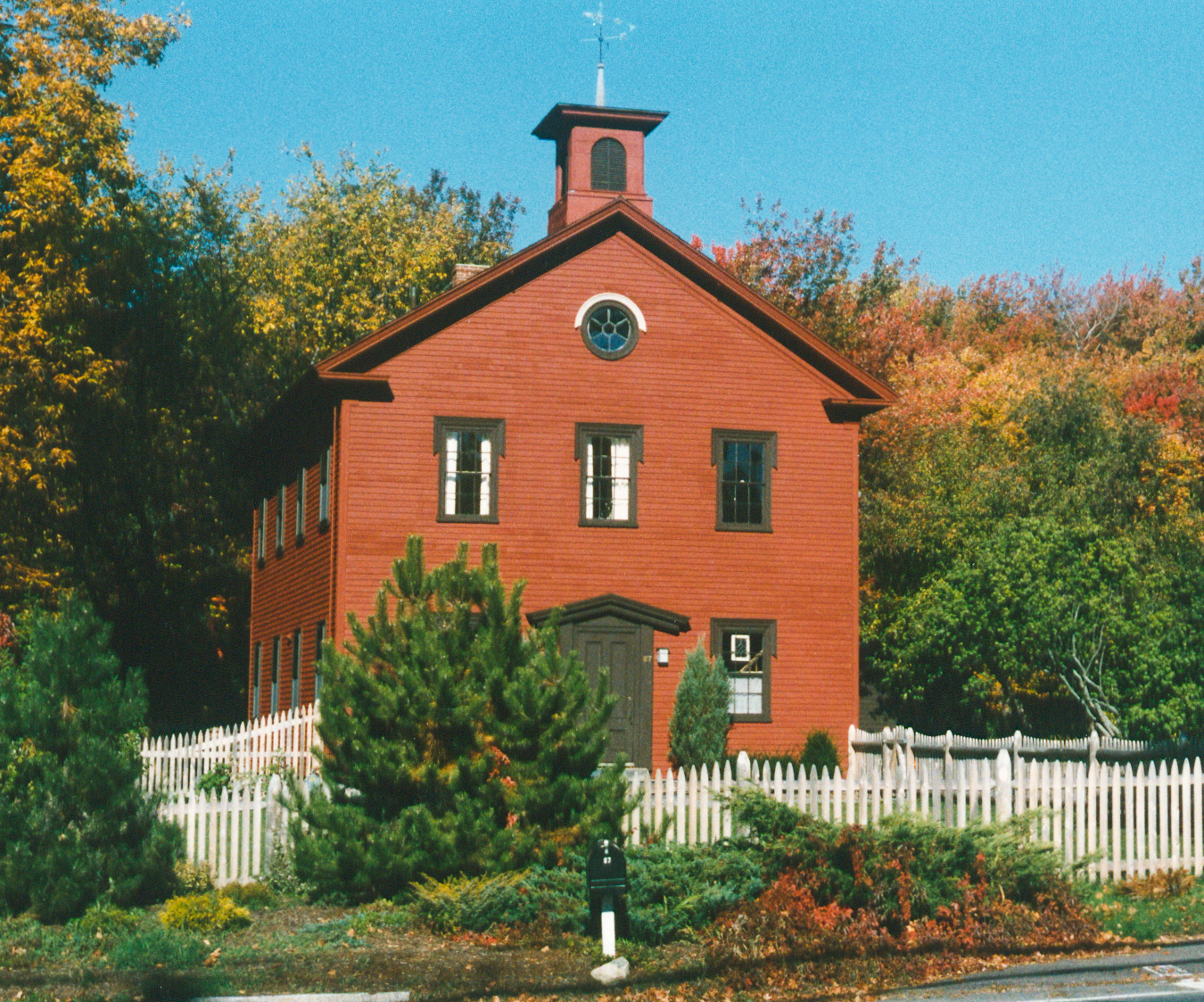 Antique House, Essex North Shore Abodes